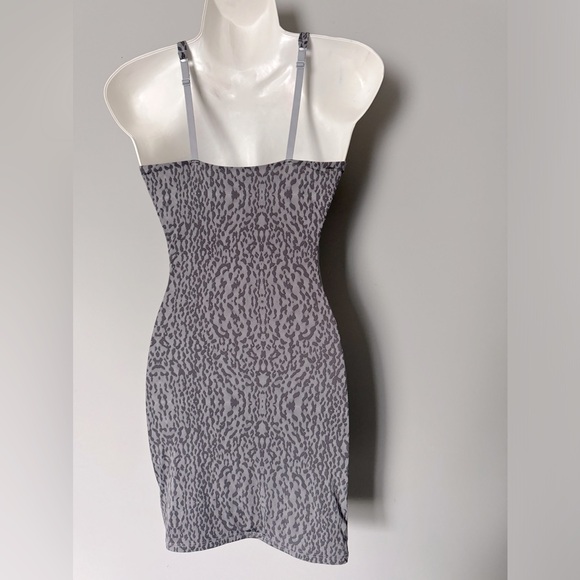 Yummie Negligee/slip dress in snake/animal print (similar to spanx) XS-S EUC - Picture 2 of 4